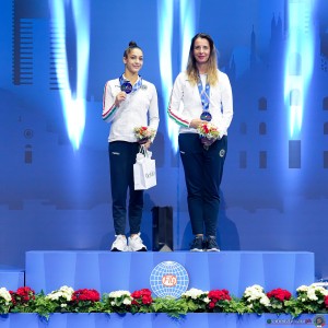 podium all around sfe01001 copia simone ferraro ph